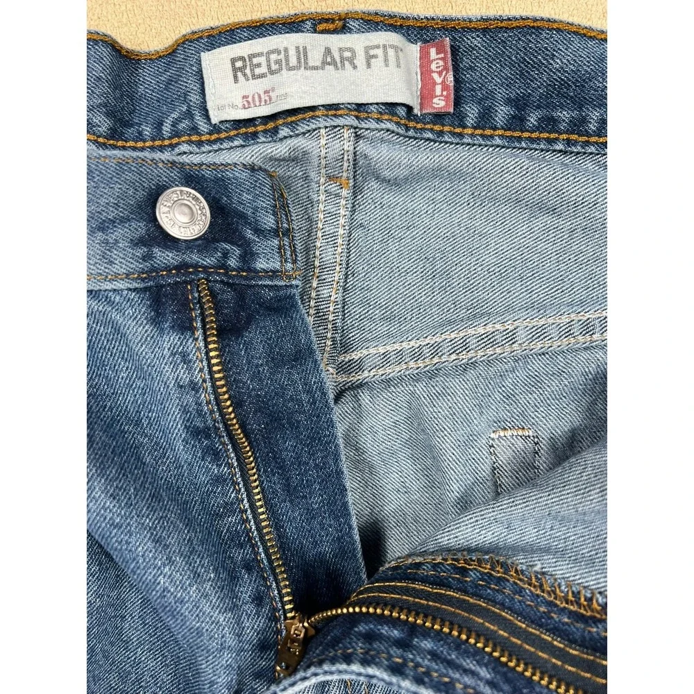Levis 505‎ Regular Straight Mens Size 38X35 Zip Fly Denim Jeans Blue